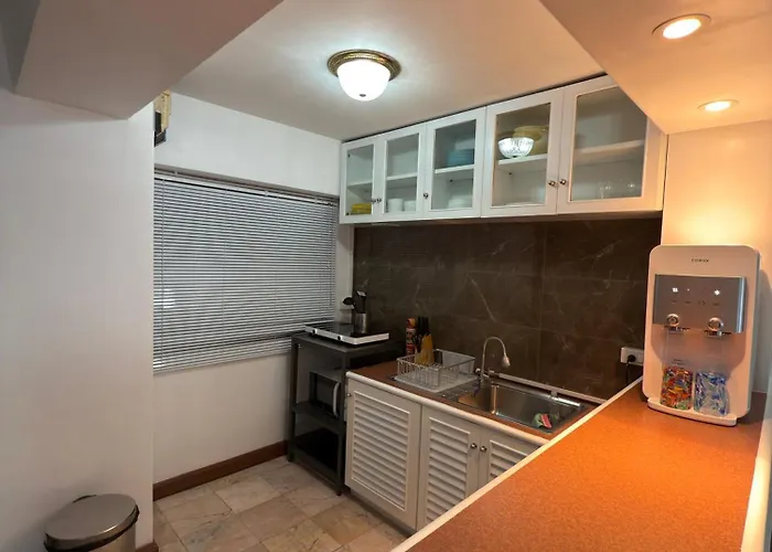 Thonglor 18 Monthly * Bangkok