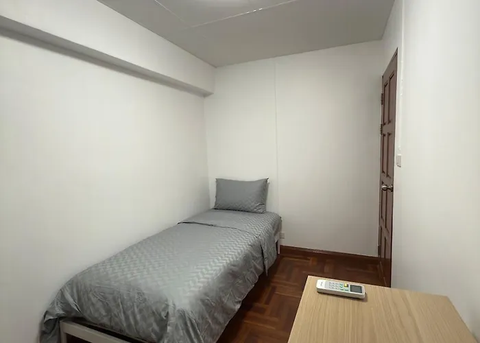 Thonglor 18 Monthly Apartment