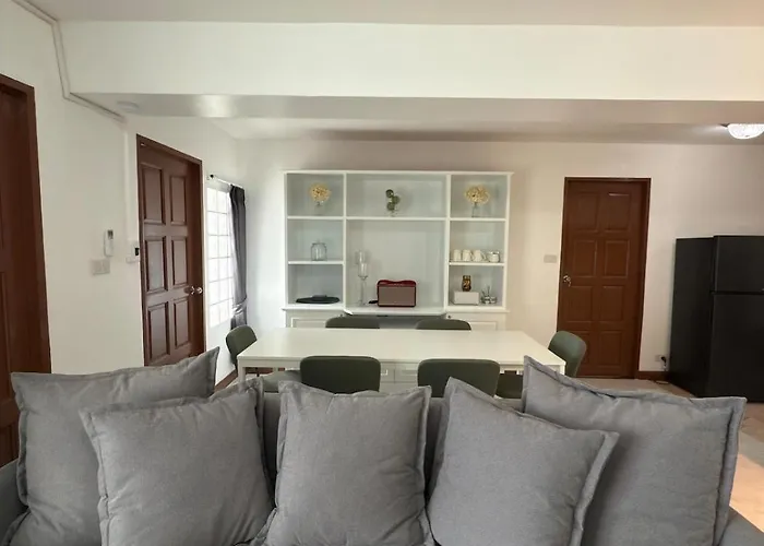 Thonglor 18 Monthly Apartment